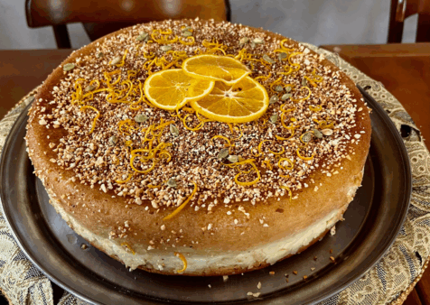 Bolo de Basbousa tradicional que será servido em celebração aos 60 anos do Oriente Árabe.